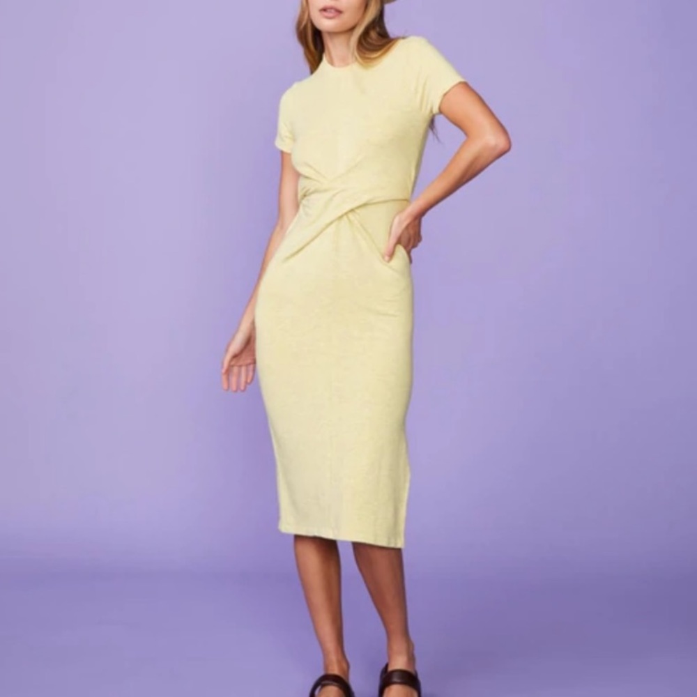 Monrow Dress